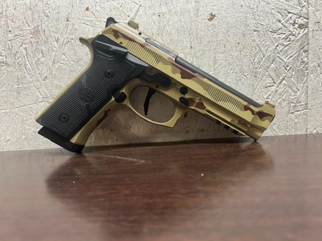 Beretta 92 — Multicam Desert Edition